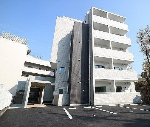 ロジュマンエスト