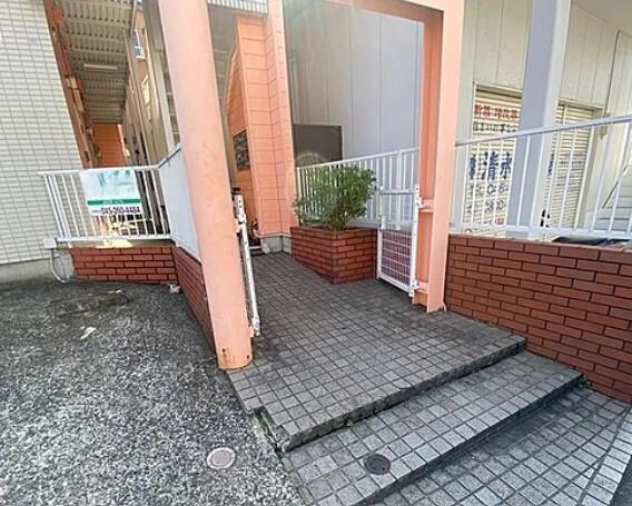 パレス西寺尾
