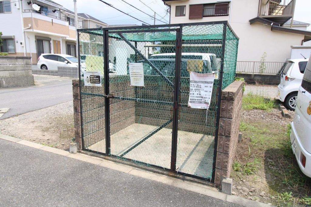 レオパレス三浦