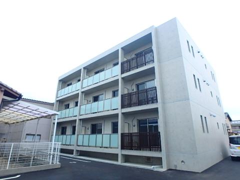 イーステージ