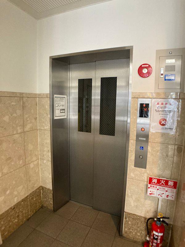 エスリード難波駅前