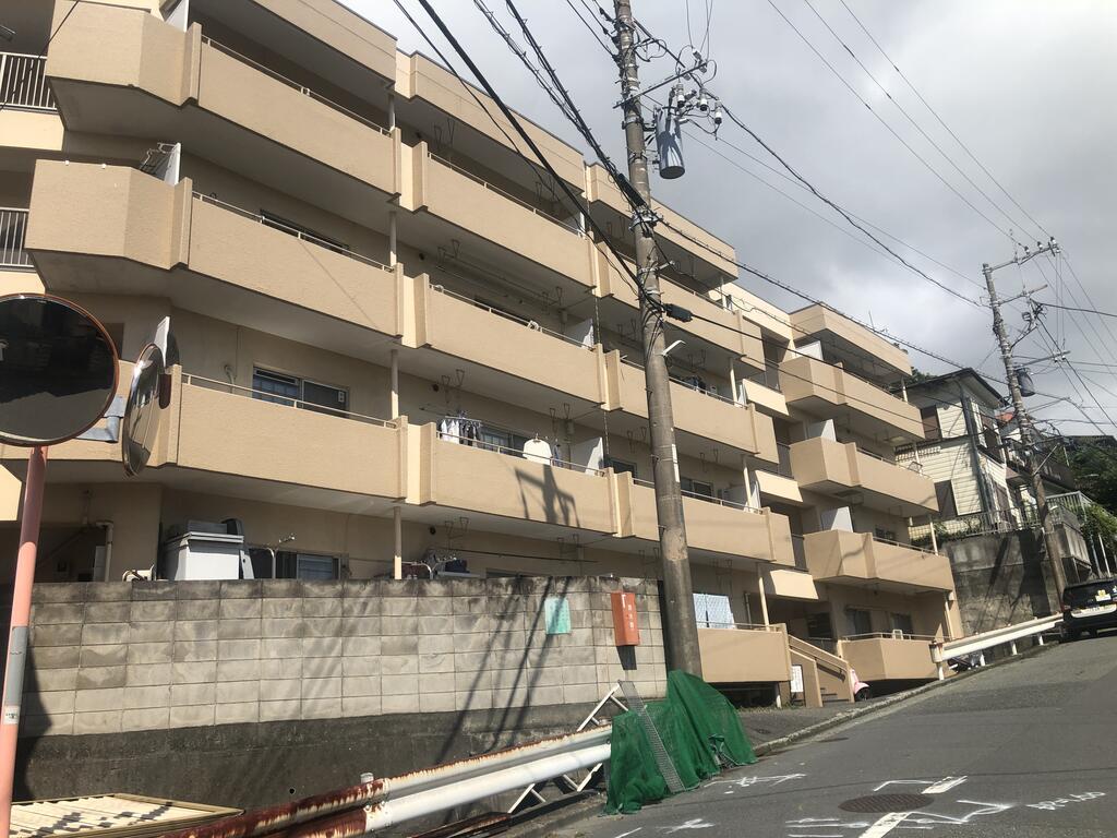 横須賀サンハイツ