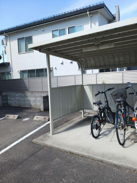 メリットハウス諏訪の森B