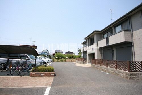 シャイニヒルB棟