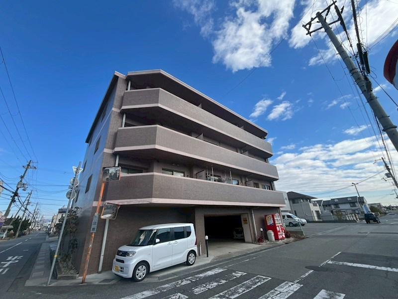 AMA TERRACE KAMAE 