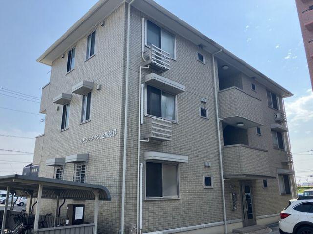 リビングタウン北川添B棟