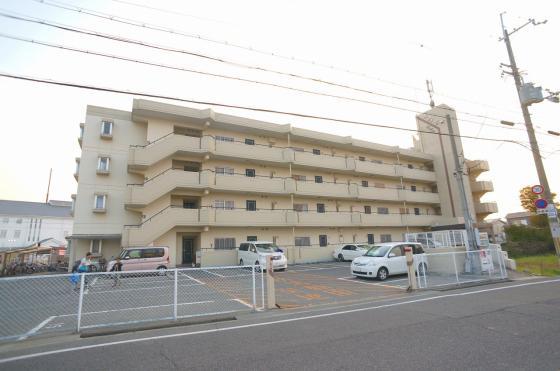 ラフォーレ東貝