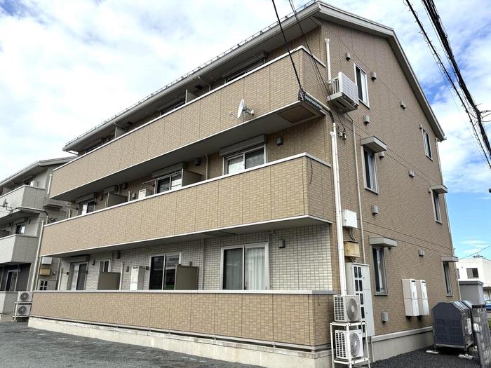 スリー・スター III号館 B