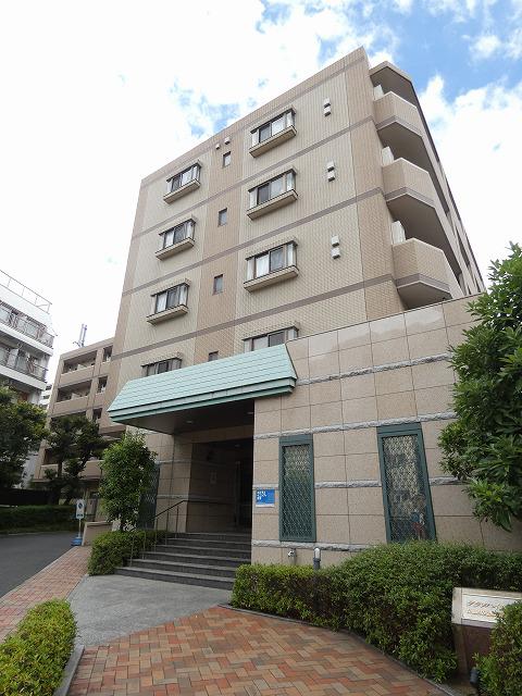 グランハイツ東新宿