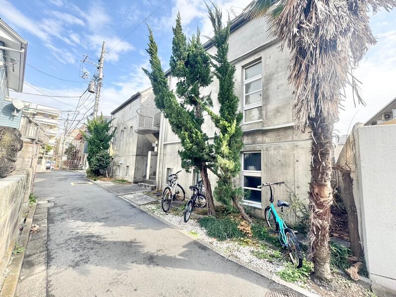 LA TERRA