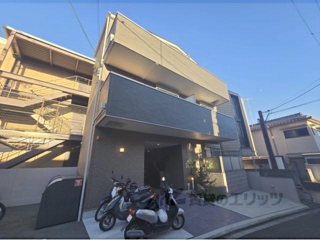 カーサウッド花園