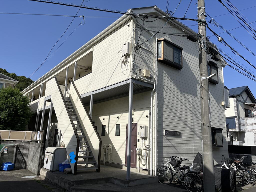 ファミーユ清和