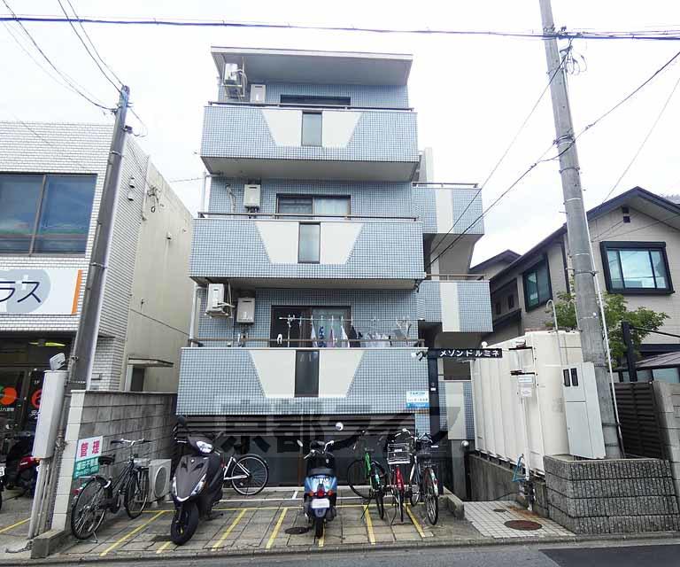 メゾンドルミネ