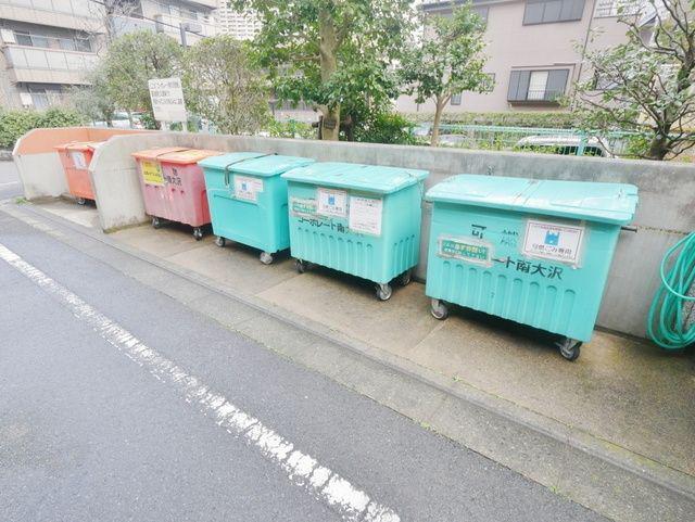 コーポレート南大沢