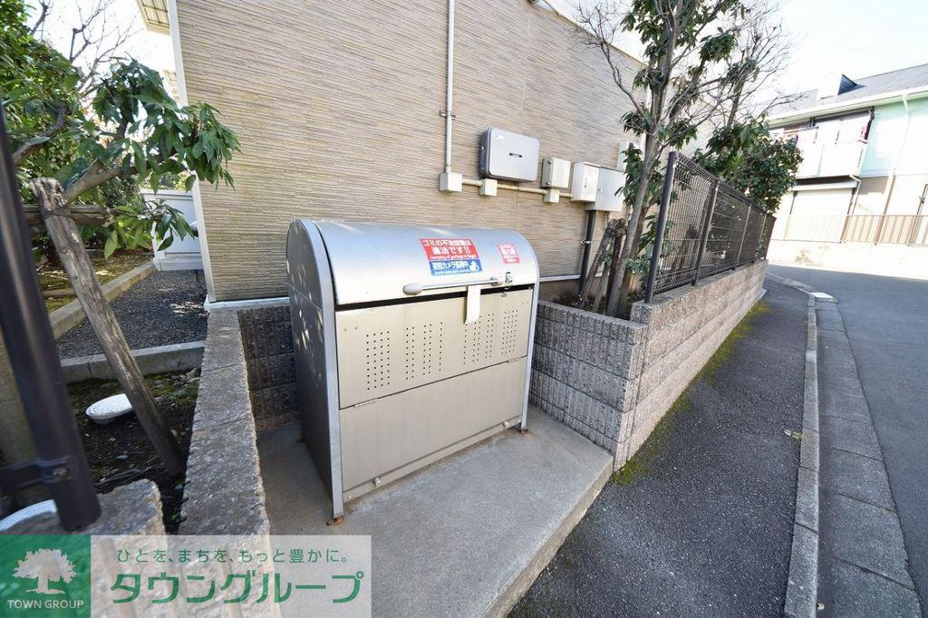 レオパレスメイプルハイム高野台1号館