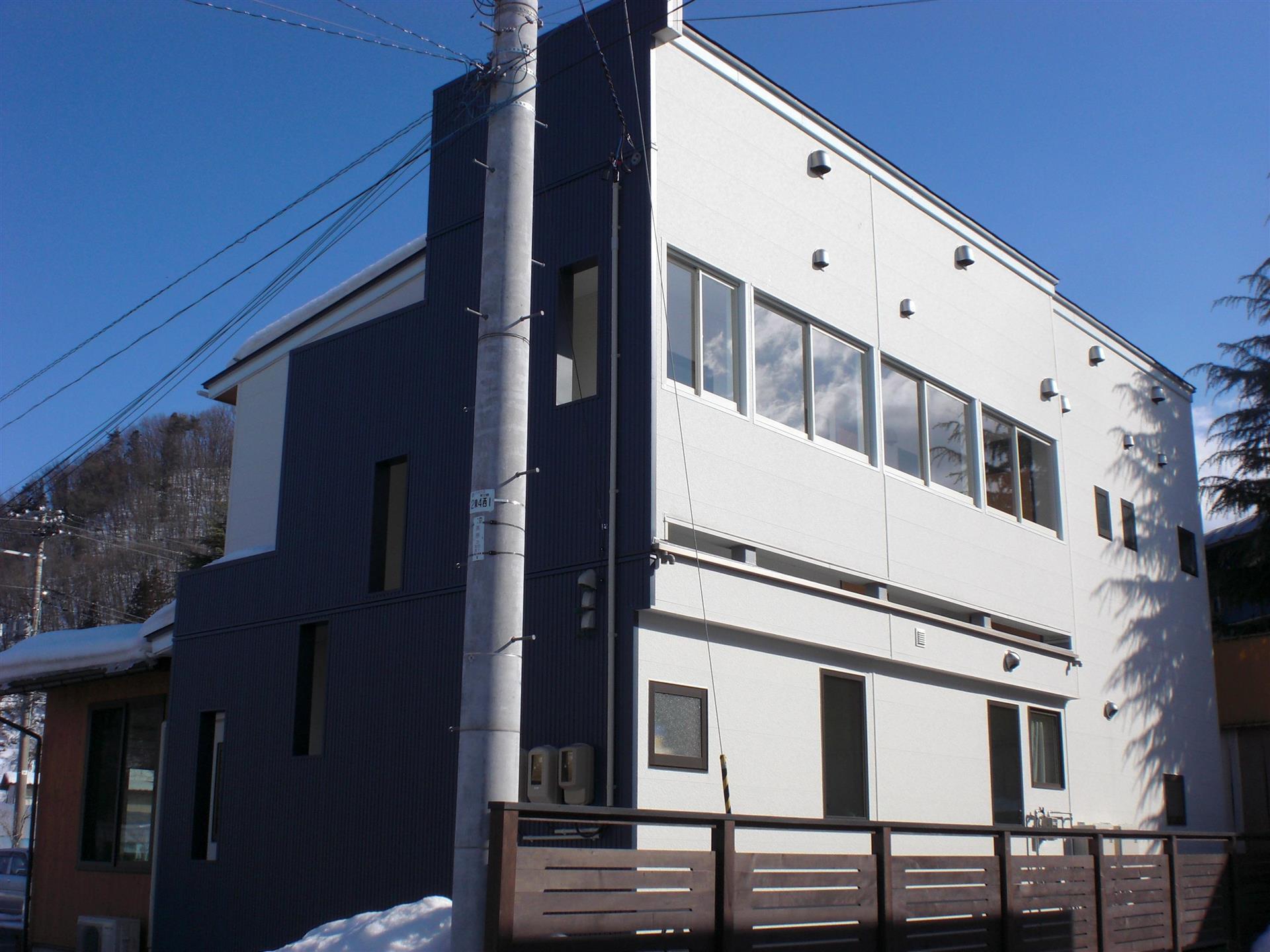 N・HOUSE