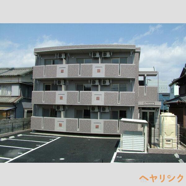 フォレスタ