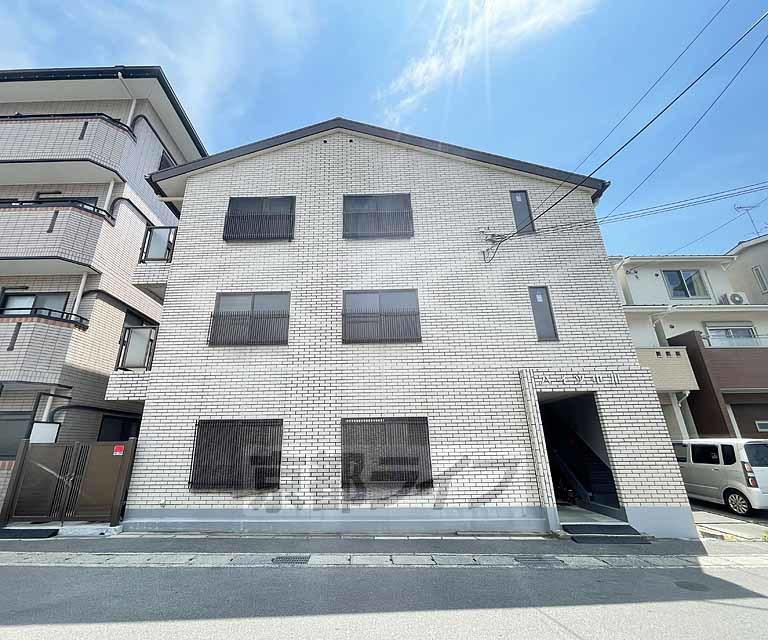 ハイツ中川