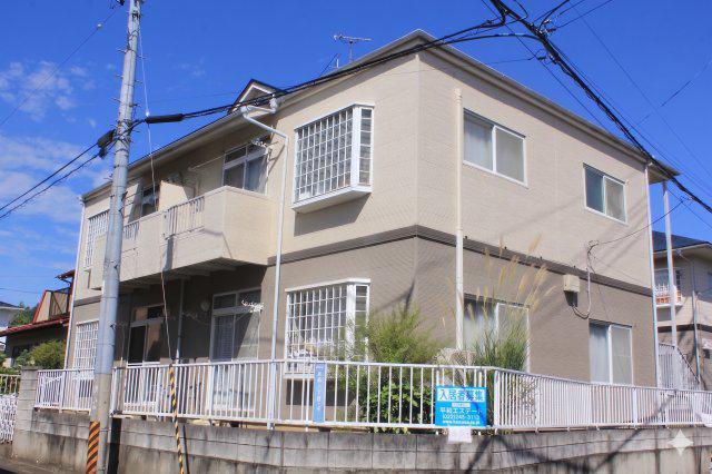 ファミール泉崎B