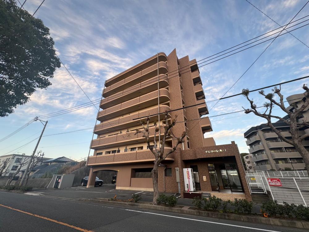 オロマーレ浅川