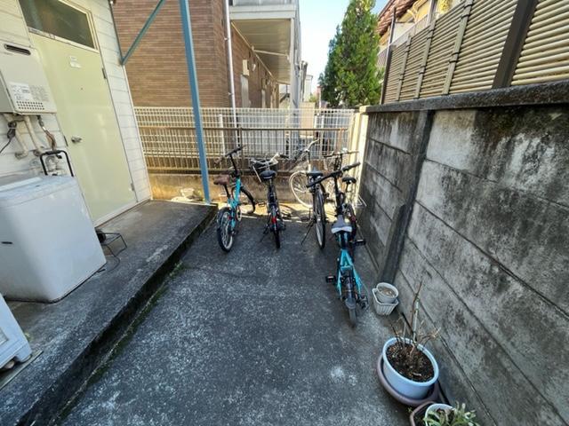 ハリコットハウス