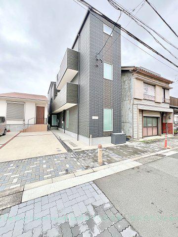 ラグジュアリースペース大江駅前