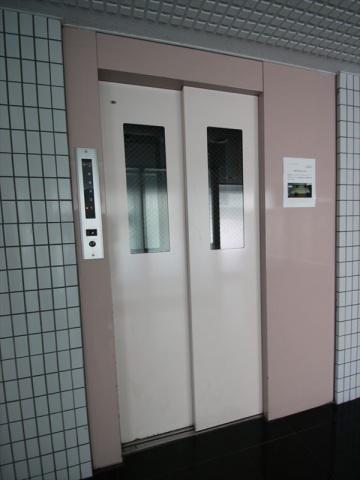 イーストアベニュー