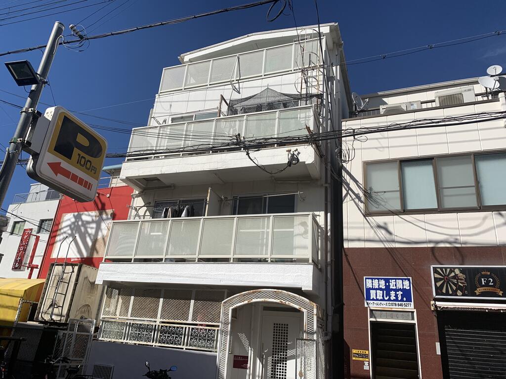 シャルマン湊川