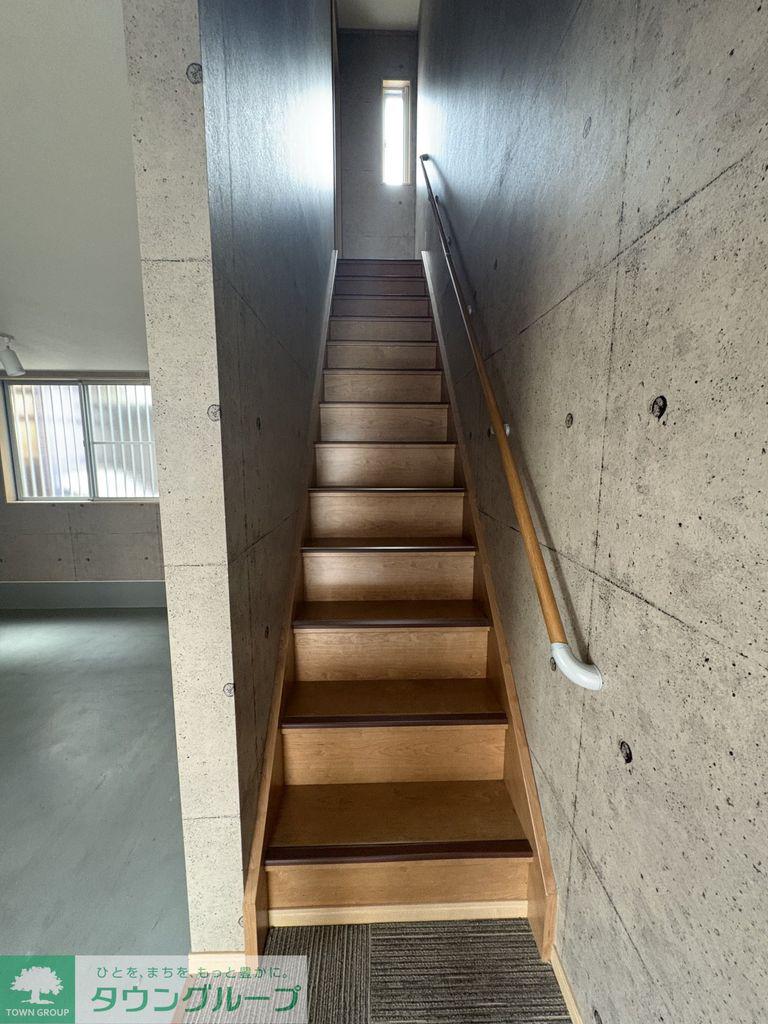 ガレージハウス ラフォーレ