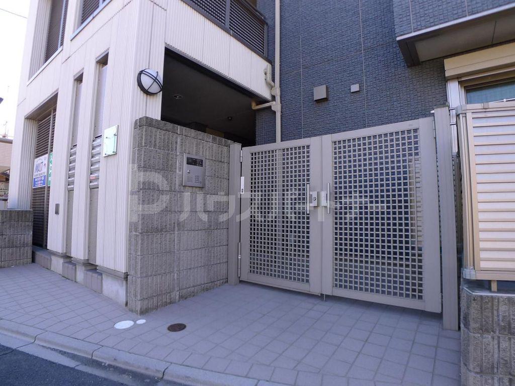 シャーメゾン六町