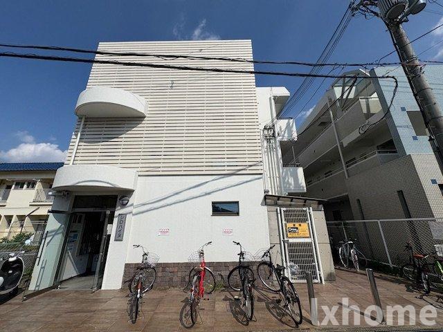 シロハイヌ(ワンルーム/3階)