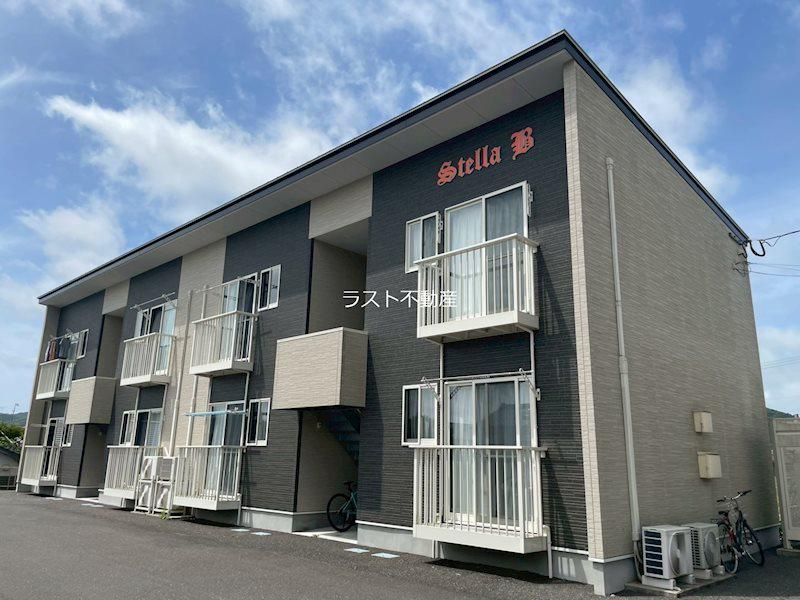 STELLA B