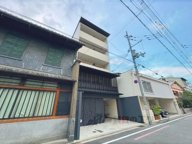 LAFITEKARASUMA