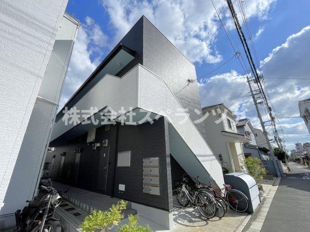 LAZWARD HIGASHI OSAKA