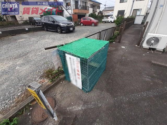 ファミーユ新町