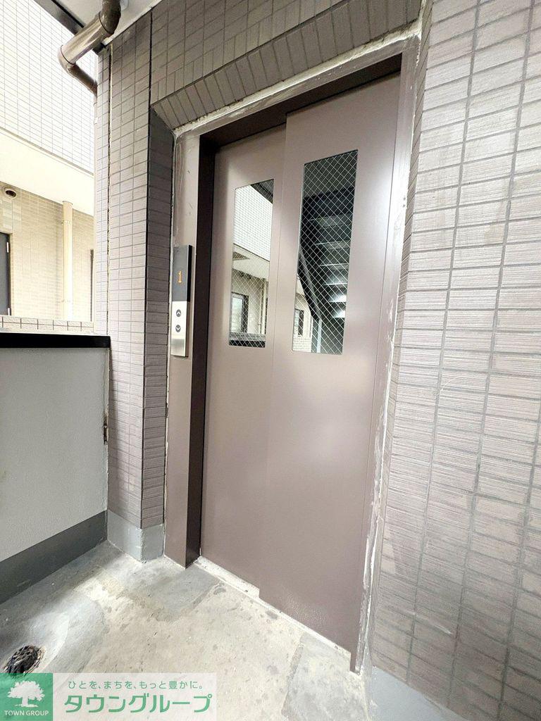 クレスト新田町