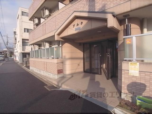 阪急京都線 西京極駅 徒歩3分 5階建 築25年