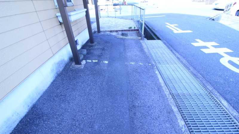 クレセント春日
