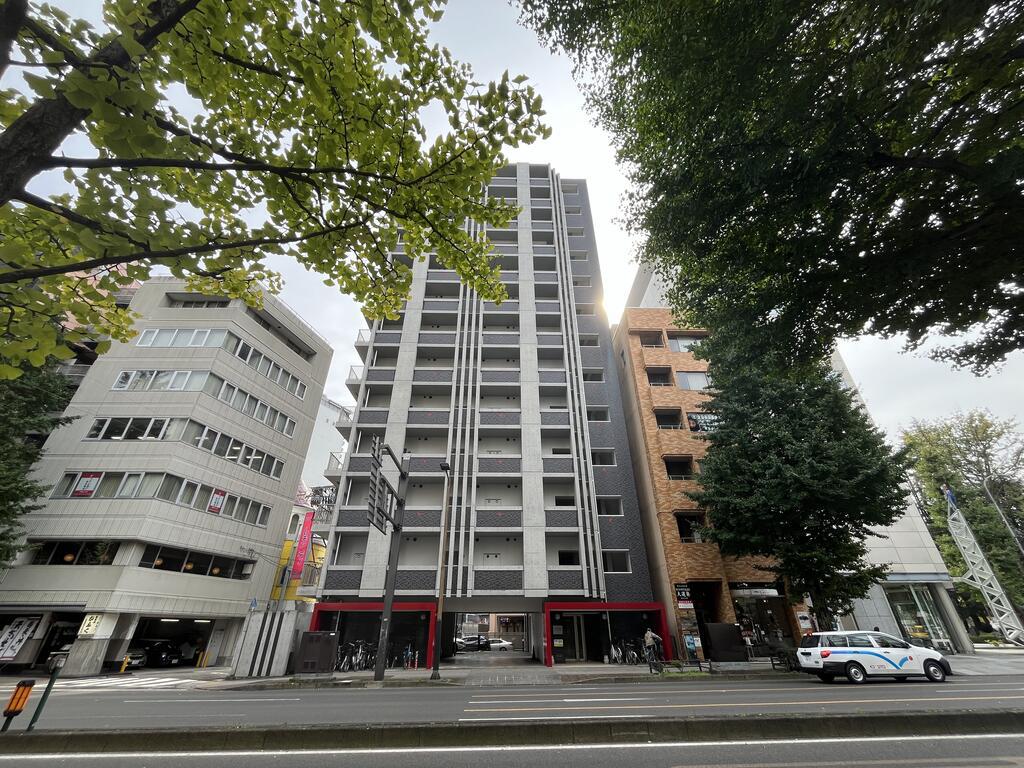 カルロ定禅寺通