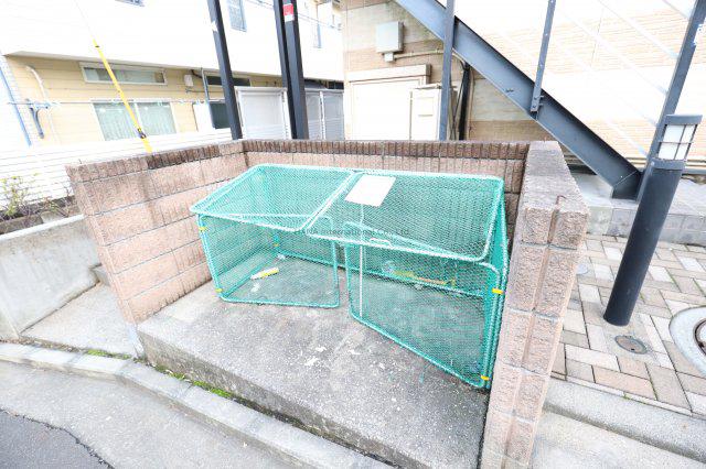レオパレス獅子ヶ谷