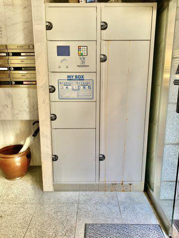 小田急線 参宮橋駅 徒歩7分 4階建 築25年