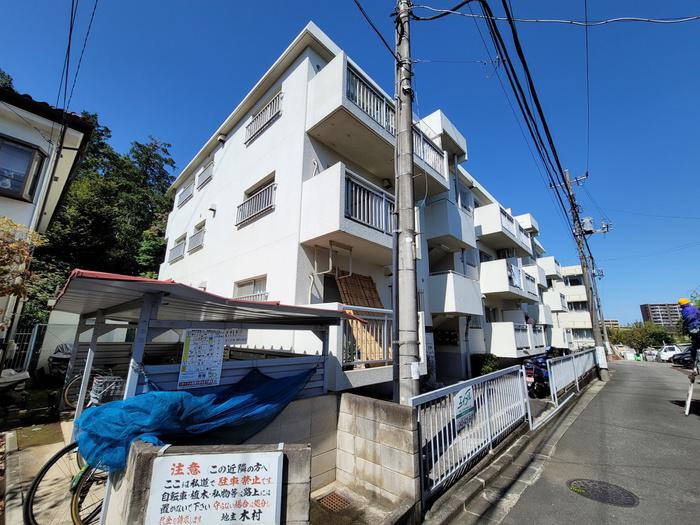ラークハイツ
