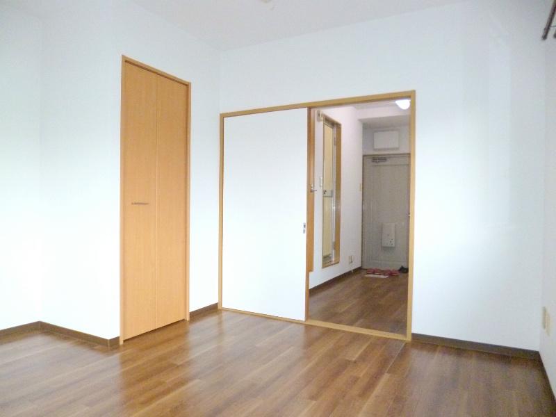 MAISON AMI