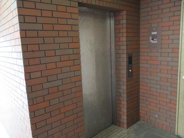 エスメラード・ヒコ(1LDK/2階)の外観写真