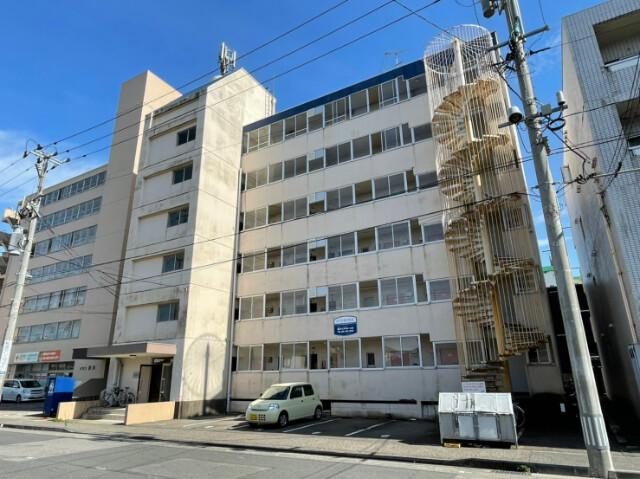 メゾンカフカス
