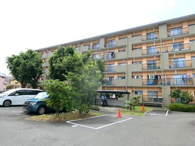 農住千草台団地3号棟