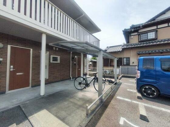 サニーヒルズ岡宮