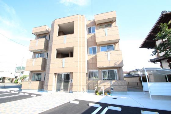 フェリーチェ東野