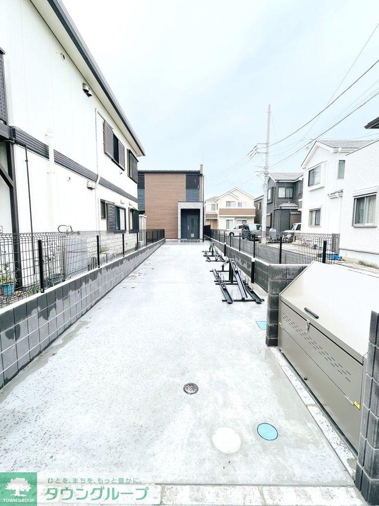IXO西鶴間