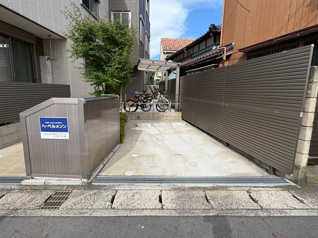 エスコートA